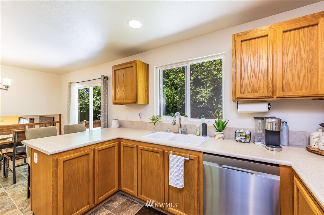 21006 25th Drive Southeast Bothell, WA 98021 - Photo 11 of 33