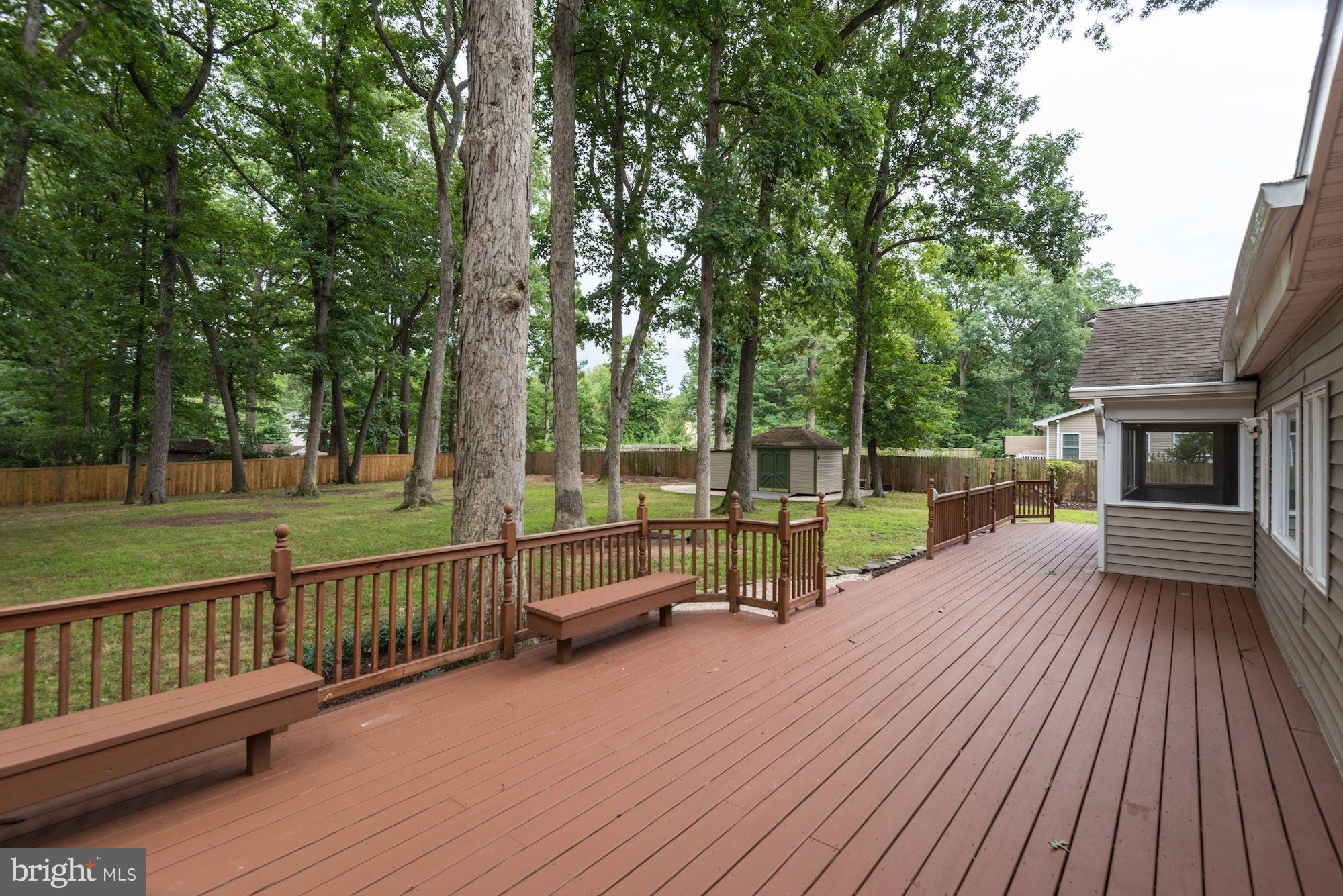 7729 Schelhorn Road Alexandria, VA 22306 - Photo 24 of 30 Built-In Seating