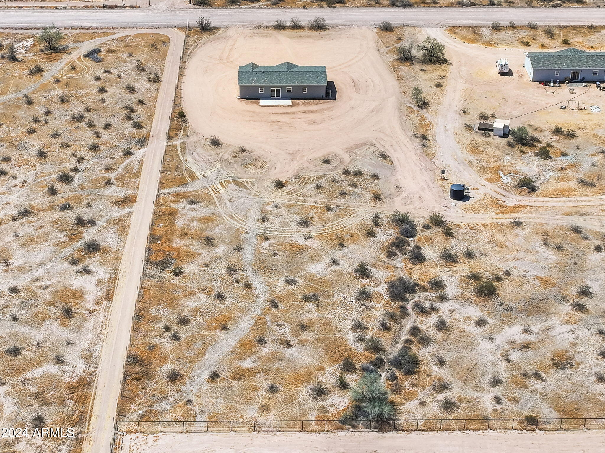 51716 West Bitter Root Road Maricopa, AZ 85139 - Photo 27 of 39 35-web-or-mls-51716-w-bitter-root-rd