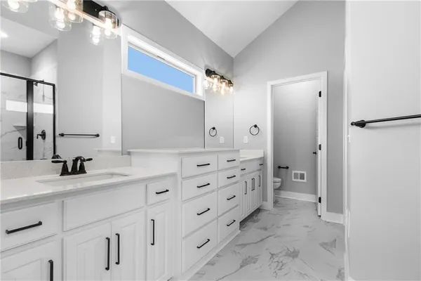 $490,670 | 9427 North Belton Avenue, Kansas City, MO 64154