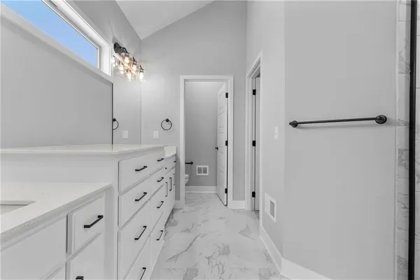 $490,670 | 9427 North Belton Avenue, Kansas City, MO 64154