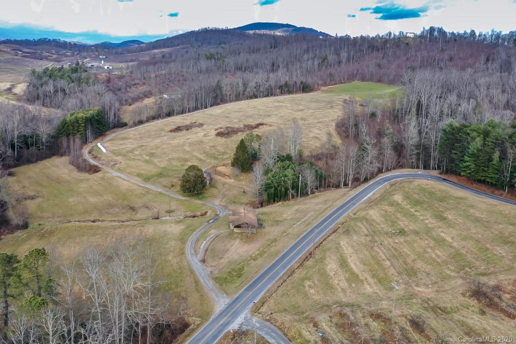 859 Summer Road Hendersonville, NC 28792 - Photo 24 of 32 Gallery Image 24