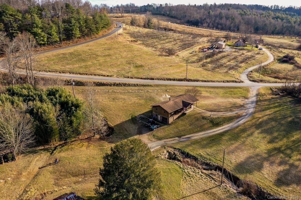 859 Summer Road Hendersonville, NC 28792 - Photo 29 of 32 Gallery Image 29