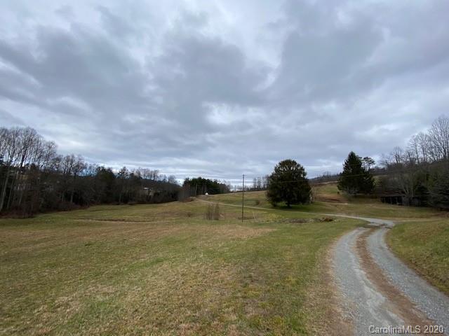 859 Summer Road Hendersonville, NC 28792 - Photo 6 of 32 Gallery Image 6