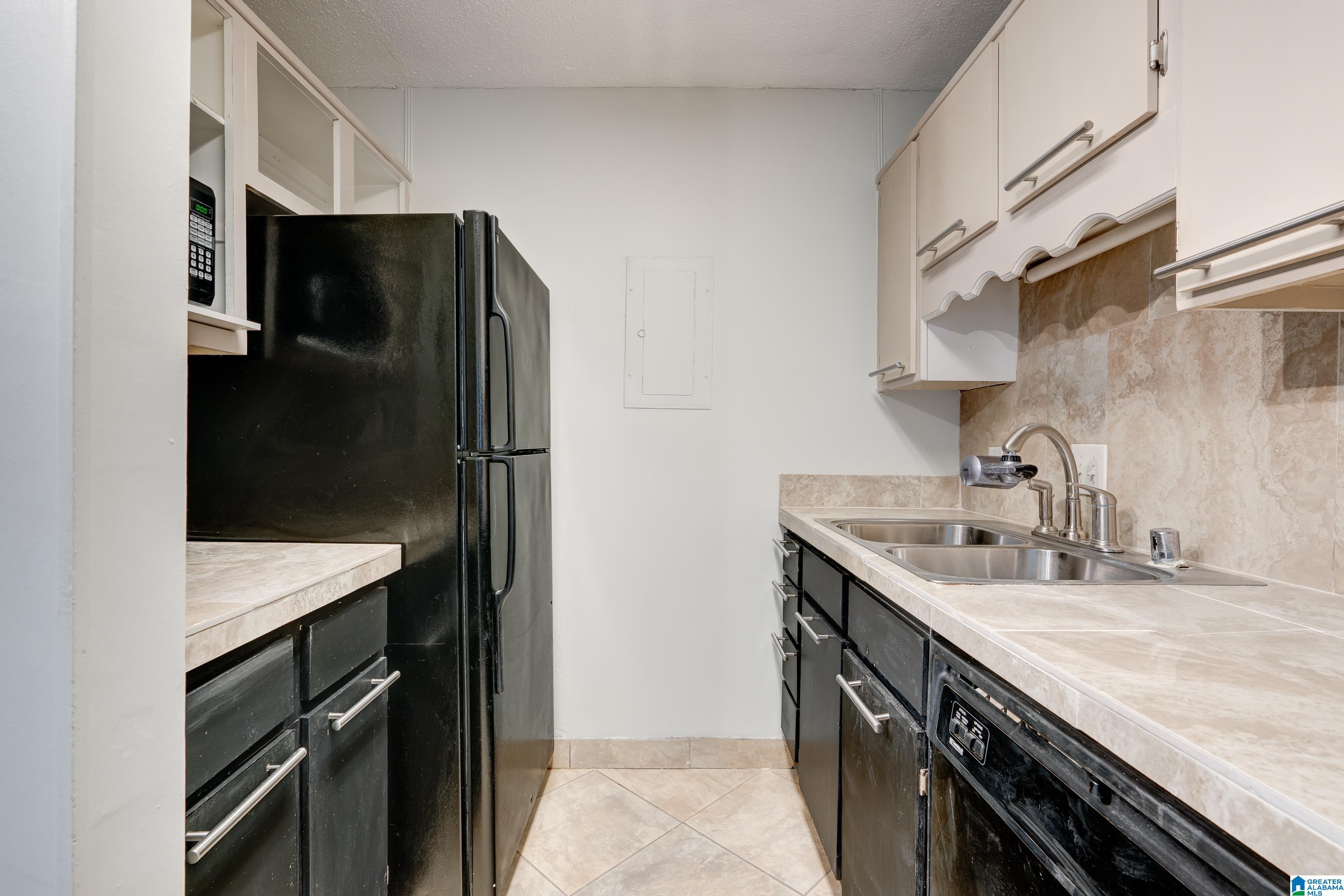 3350 Altamont Road South, Unit B11 Birmingham, AL 35205 - Photo 14 of 24
