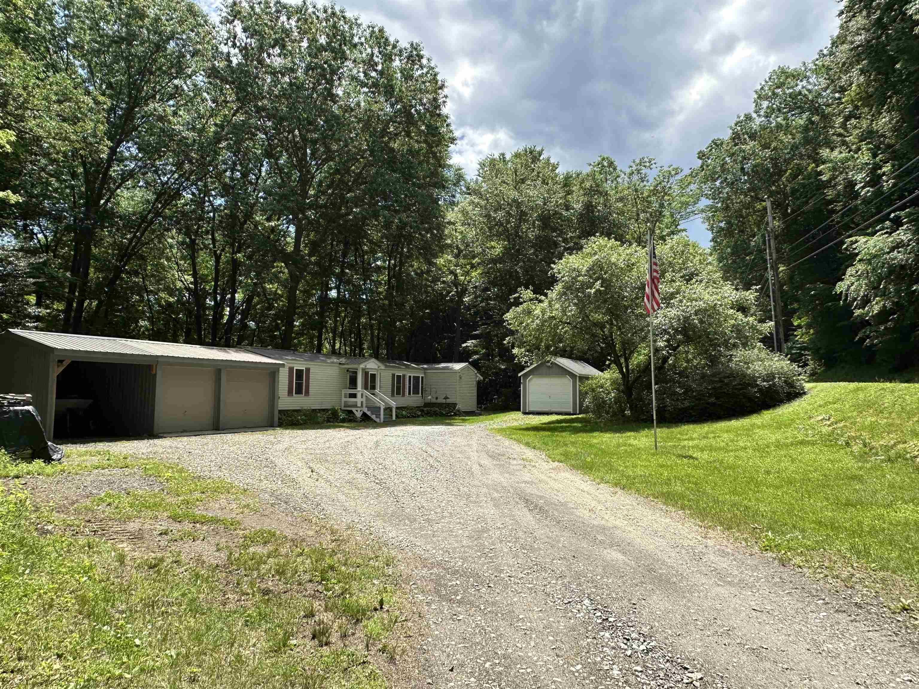 1474 Highway 5 Putney, VT 05346 - Photo 16 of 19