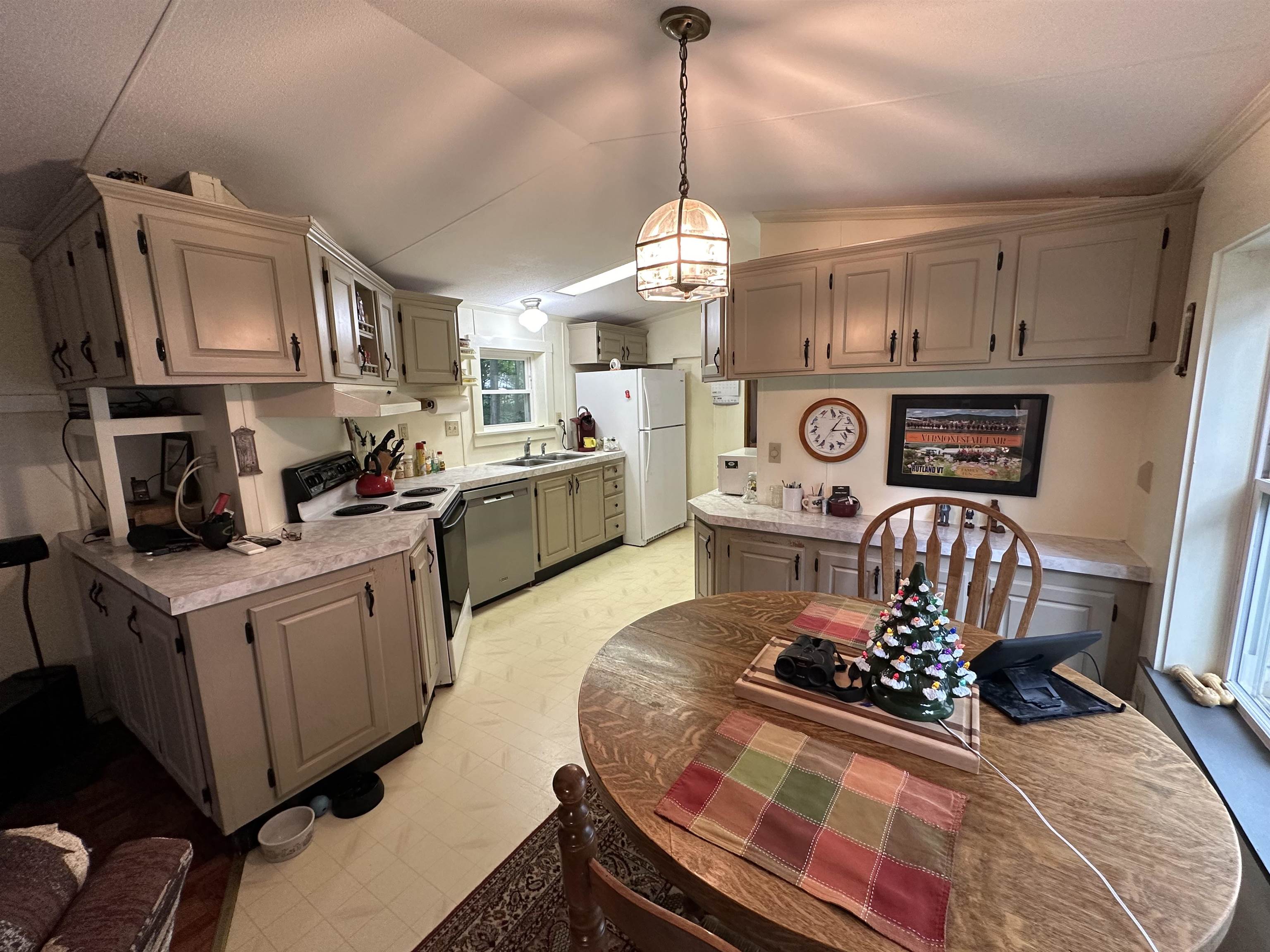 1474 Highway 5 Putney, VT 05346 - Photo 18 of 19