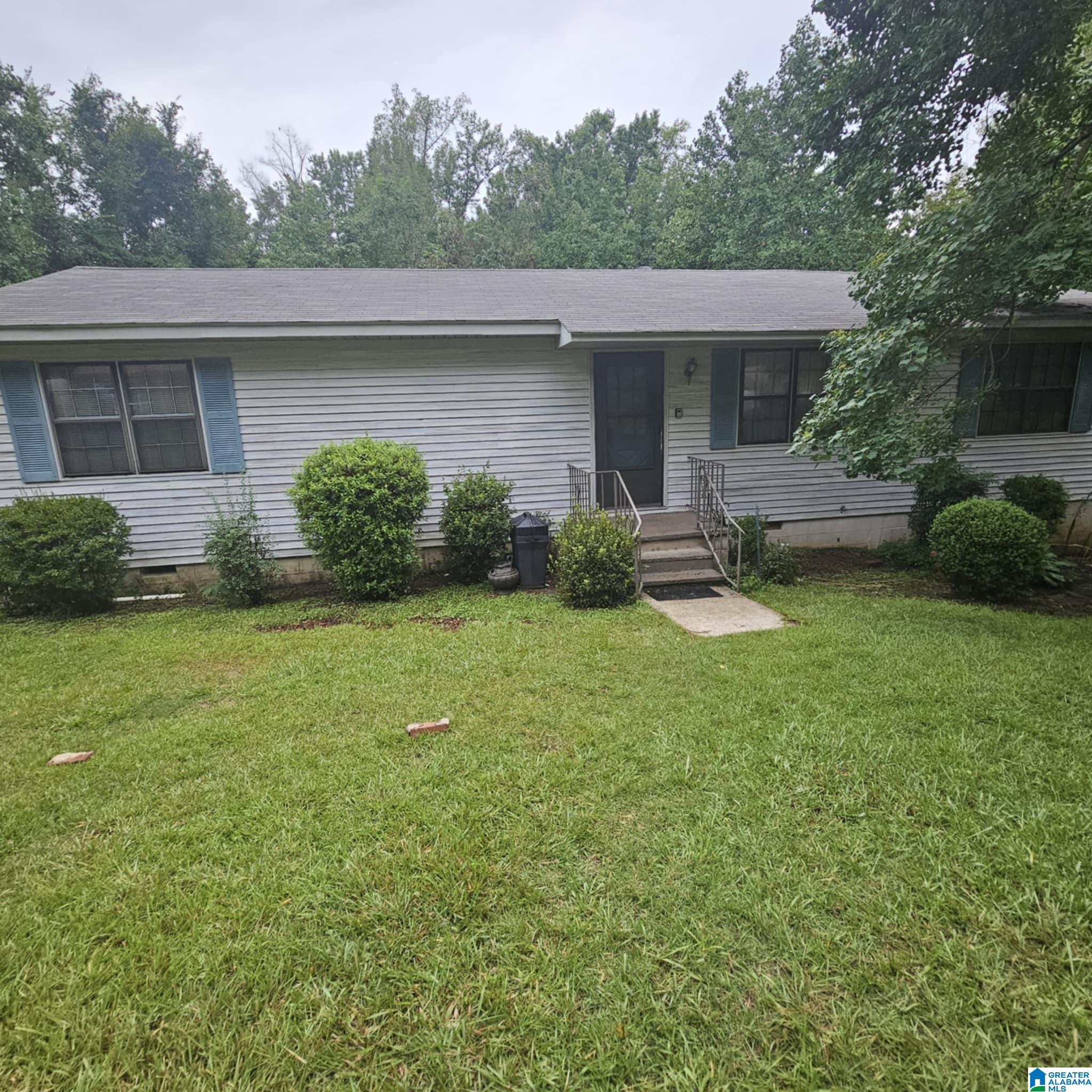 912 Clark Mountain Road North Bessemer, AL 35023 - Photo 3 of 13