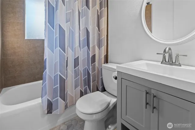 $424,900 | 8809 Meadow Road Southwest, Lakewood, WA 98499