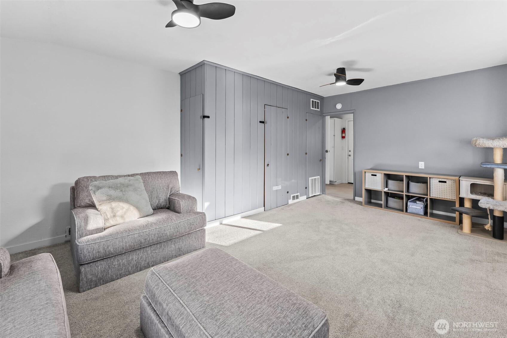 8809 Meadow Road Southwest Lakewood, WA 98499 - Photo 19 of 33 a living room with furniture and a ceiling fan