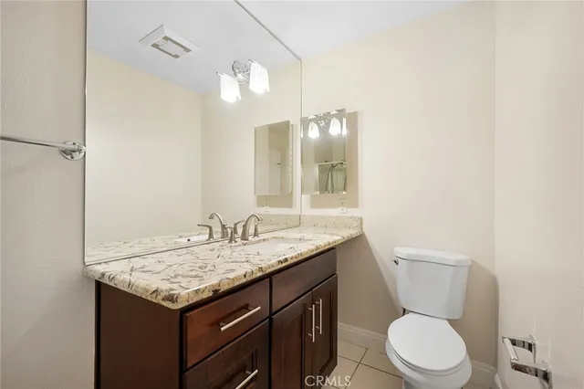 $3,100 | 121 Sinclair Avenue, Unit 206, Glendale, CA 91206
