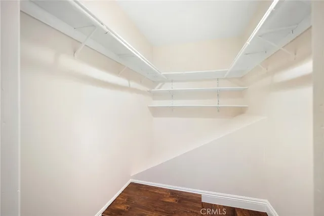 $3,100 | 121 Sinclair Avenue, Unit 206, Glendale, CA 91206