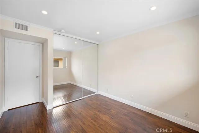 $3,100 | 121 Sinclair Avenue, Unit 206, Glendale, CA 91206