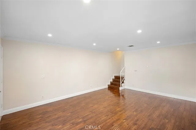 $3,100 | 121 Sinclair Avenue, Unit 206, Glendale, CA 91206