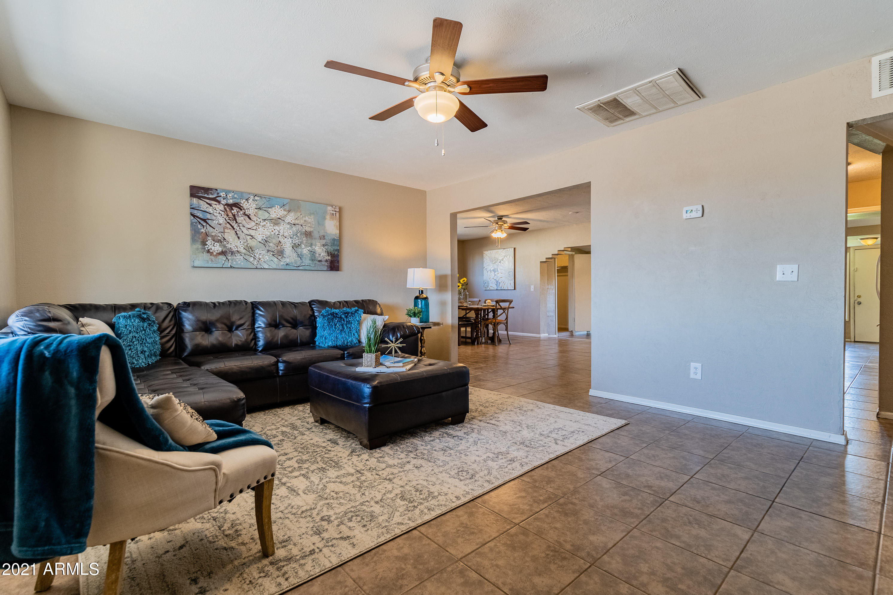 3036 West Cactus Road Phoenix, AZ 85029 - Photo 14 of 20 family room w: dining view