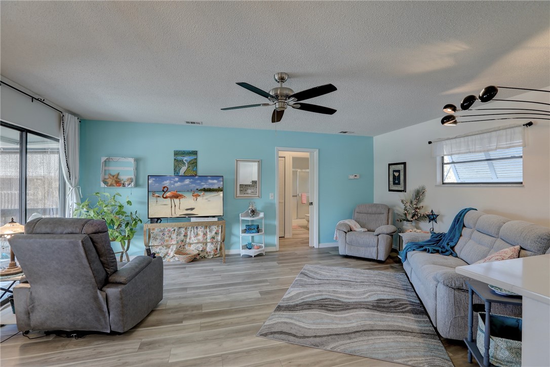 1116 Breezy Way, Unit 1H Sebastian, FL 32958 - Photo 10 of 36