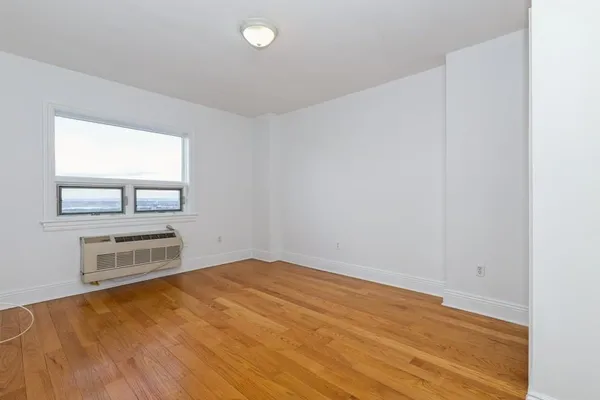 $2,875 | 809-815 22nd Street, Unit 704, Union City, NJ 07087