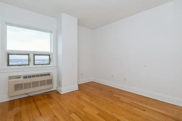 $2,875 | 809-815 22nd Street, Unit 704, Union City, NJ 07087