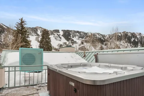 $82,500 | 708 East Hopkins Avenue, Aspen, CO 81611