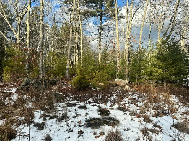 $117,700 | 3 Sealight Lane, Rockport, ME 04856