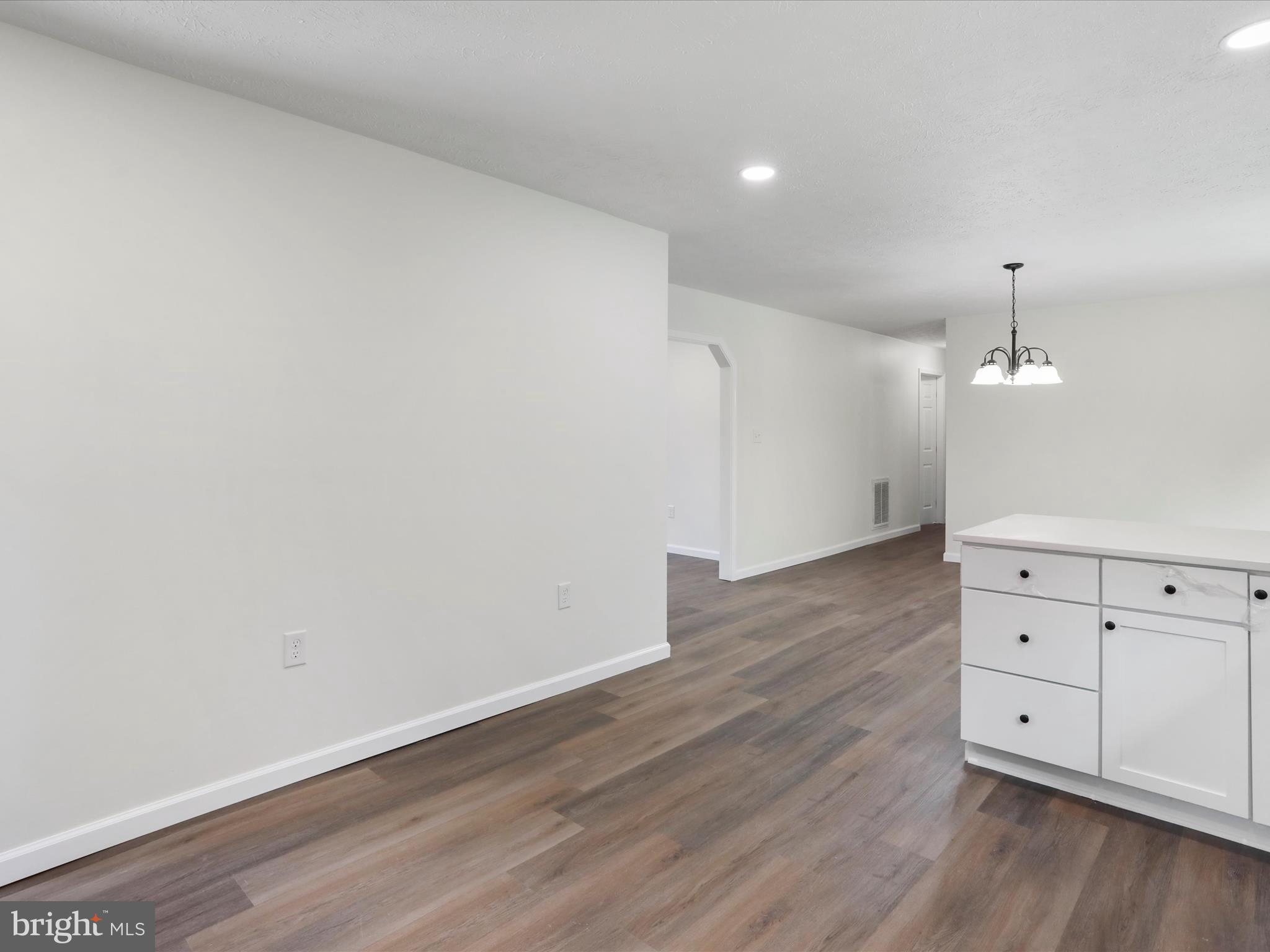 12090 Back Creek Valley Road Hedgesville, WV 25427 - Photo 11 of 33