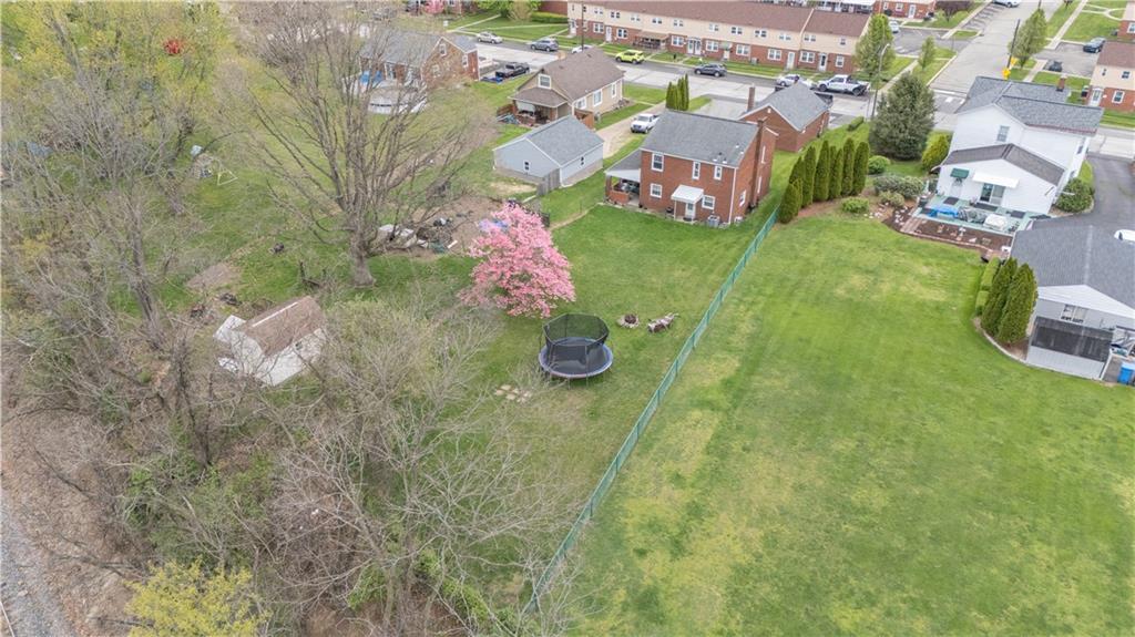 164-166 Lindsay Road Carnegie, PA 15106 - Photo 21 of 31 Gallery Image 21