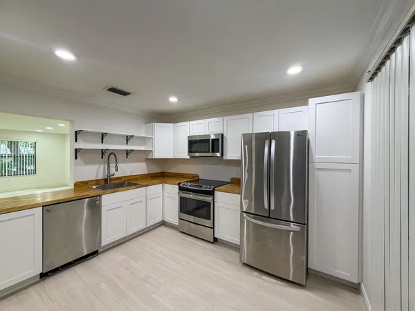 $2,695 | 13165 Chadwick Court, Unit 26, Wellington, FL 33414