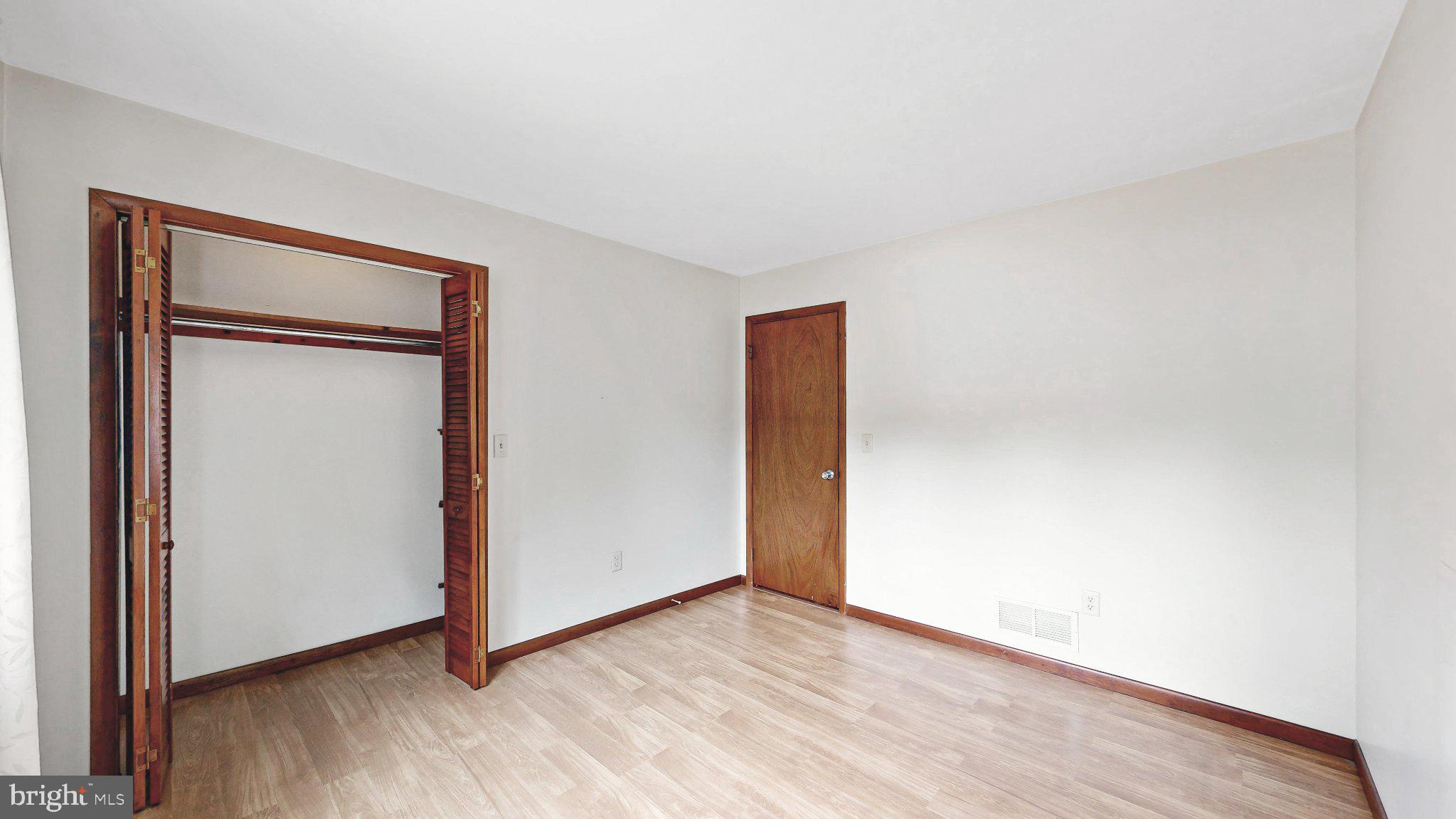 163 Pratts Branch Road Felton, DE 19943 - Photo 28 of 55 Spacious room with natural light.