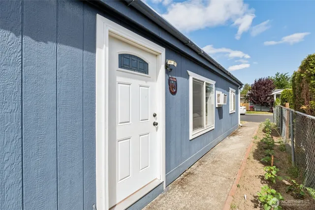 $190,000 | 725 37th Street Southeast, Unit 36, Auburn, WA 98002