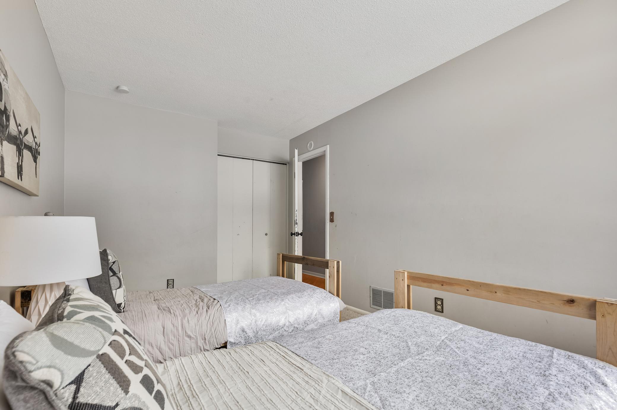 4626 Lenore Lane Eagan, MN 55122 - Photo 16 of 31