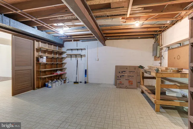 a view of a storage & utility room
