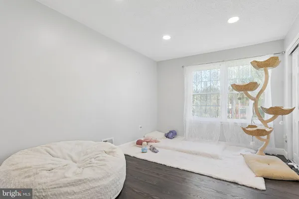 $2,400 | 11 Poillon Court, Lawrence Township, NJ 08648