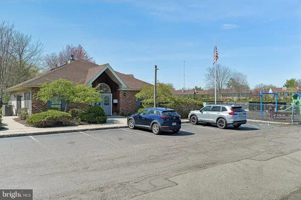 $2,400 | 11 Poillon Court, Lawrence Township, NJ 08648