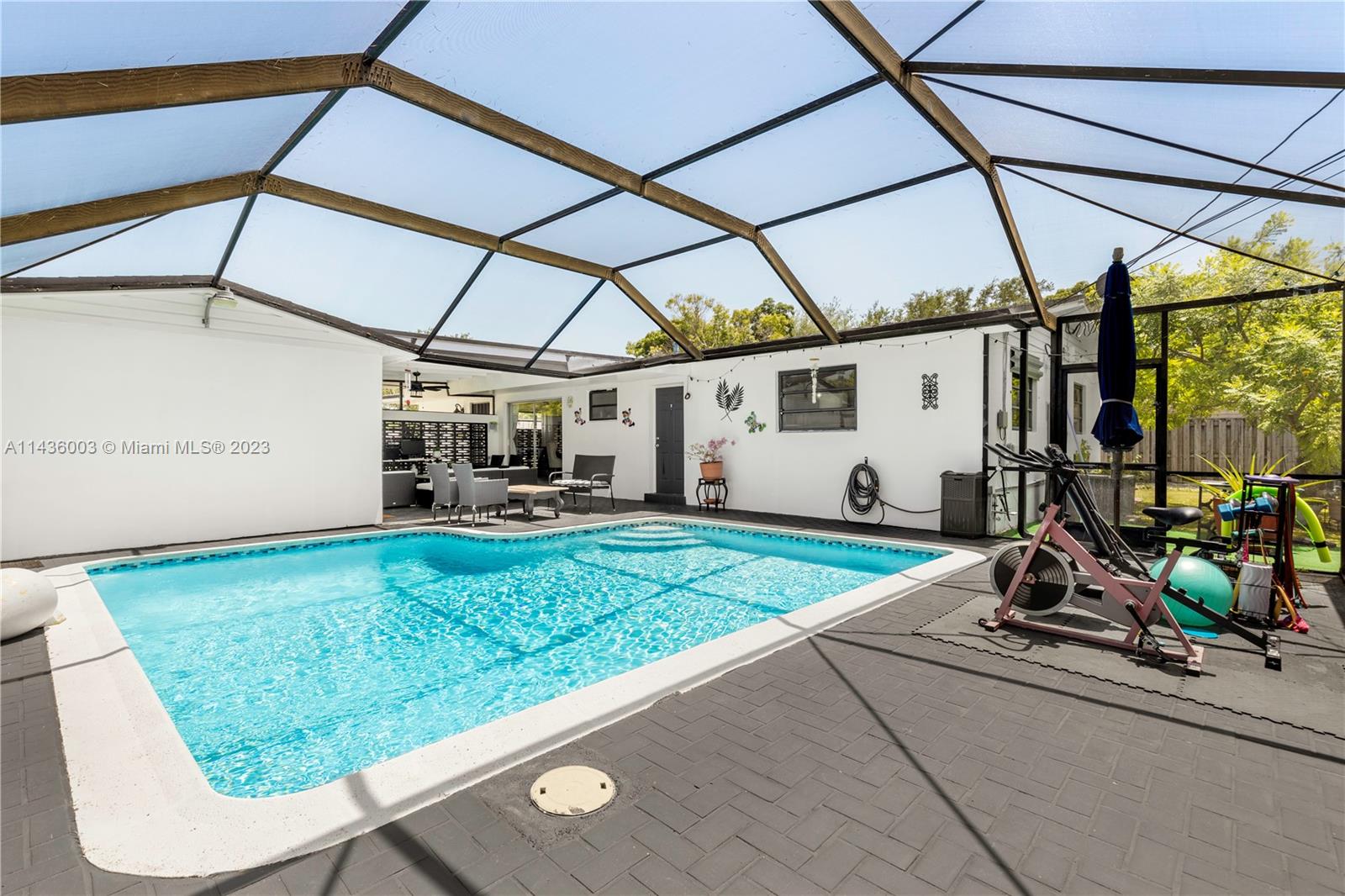 19260 Southwest 93rd Road Cutler Bay, FL 33157 - Photo 11 of 19 a view of outdoor space and yard
