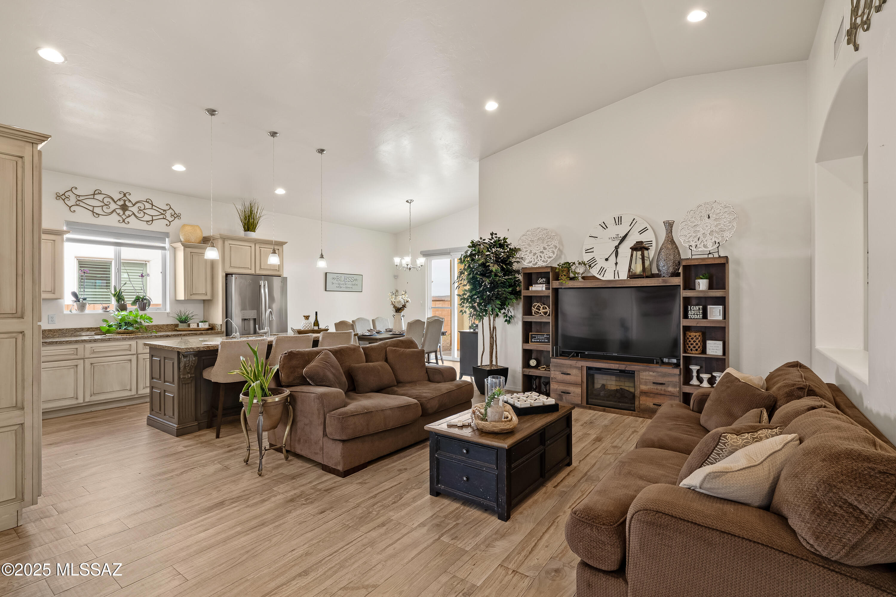 1089 Sicomoro Corte Rio Rico, AZ 85648 - Photo 7 of 47