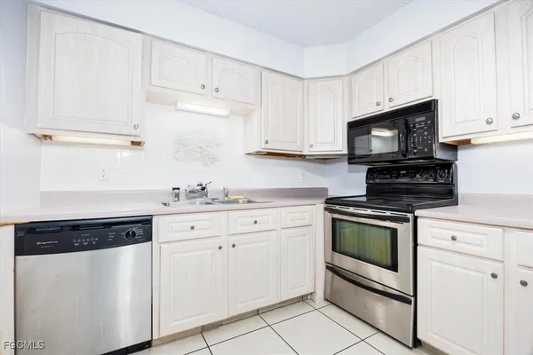 $669,000 | 7261 Albany Road, Fort Myers, FL 33967