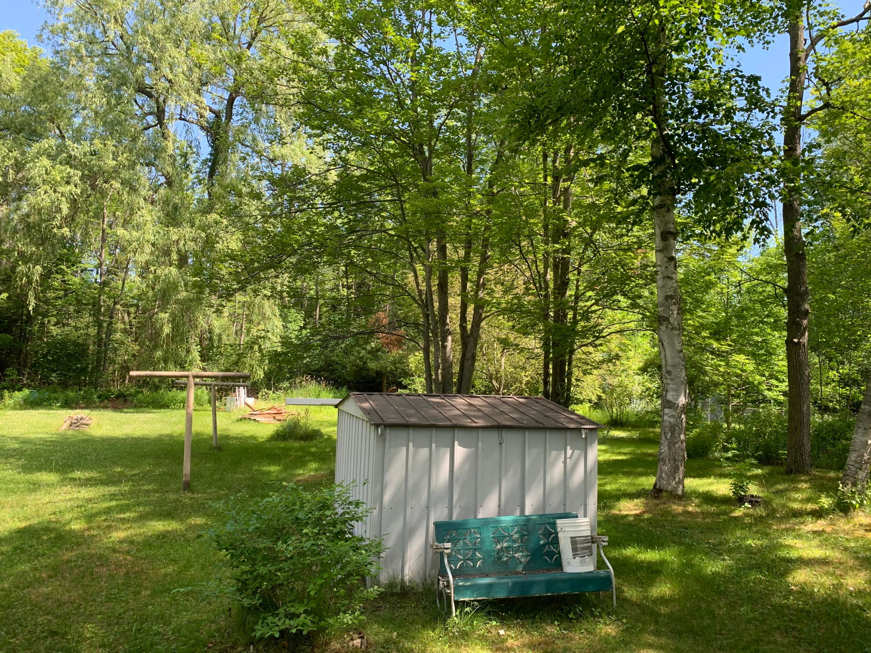 1048 Birch Road Alpena, MI 49707 - Photo 17 of 19 Gallery Image 17