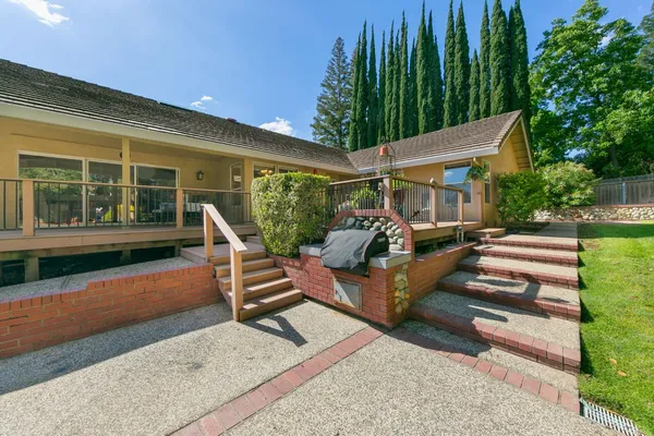 $918,000 | 104 Oak Rim Way, Folsom, CA 95630