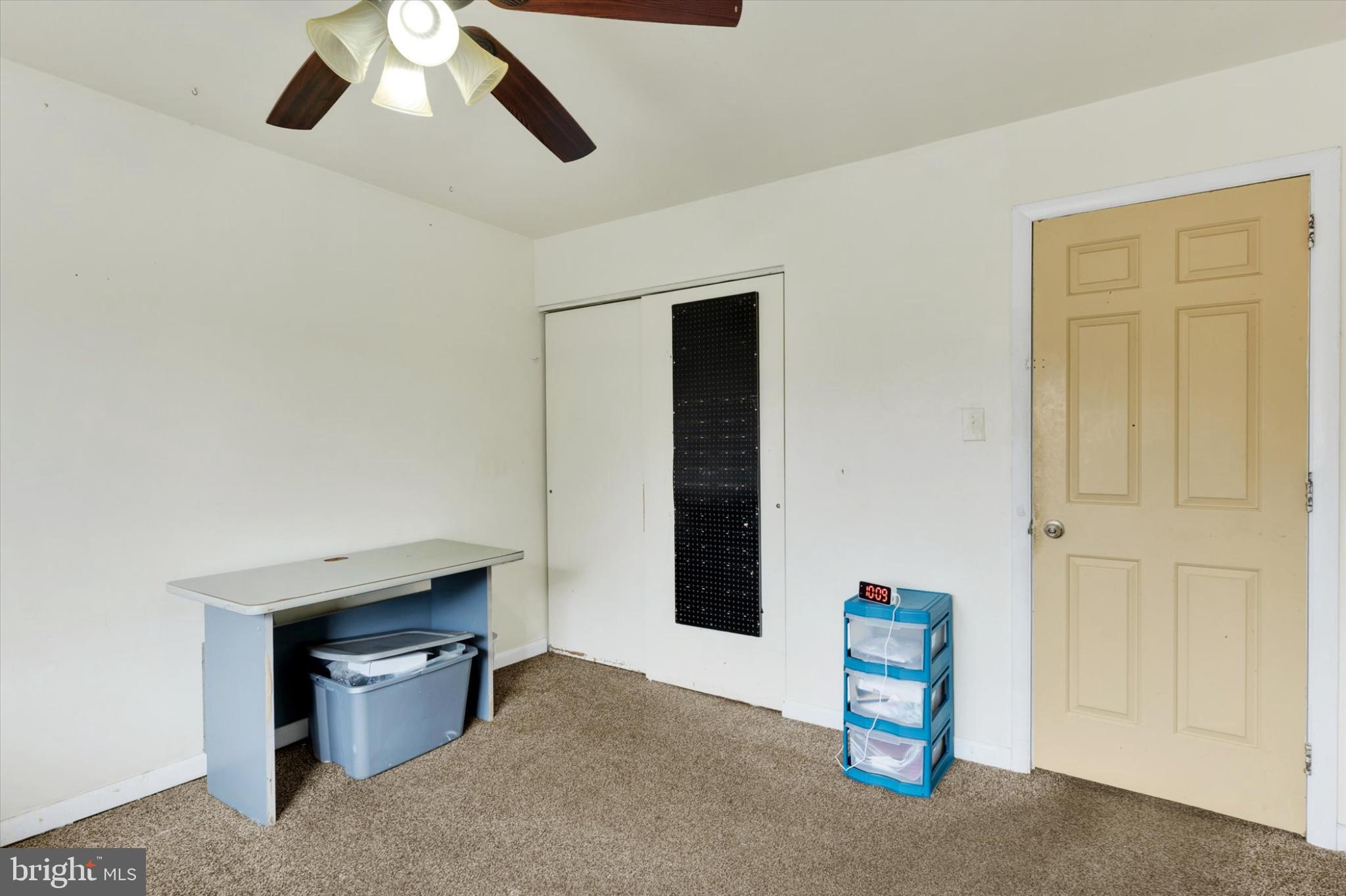 1211 Wabank Street Lancaster, PA 17603 - Photo 18 of 26 an empty room with closet and windows