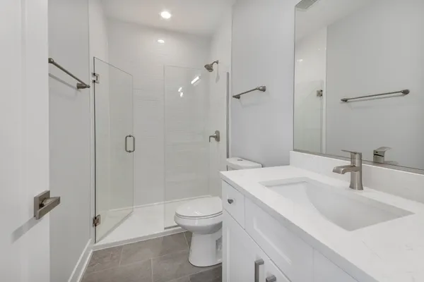 $3,795 | 4624 North Ashland Avenue, Unit 2S, Chicago, IL 60640