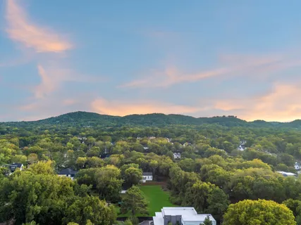 $2,490,500 | 937 Glendale Lane, Nashville, TN 37204