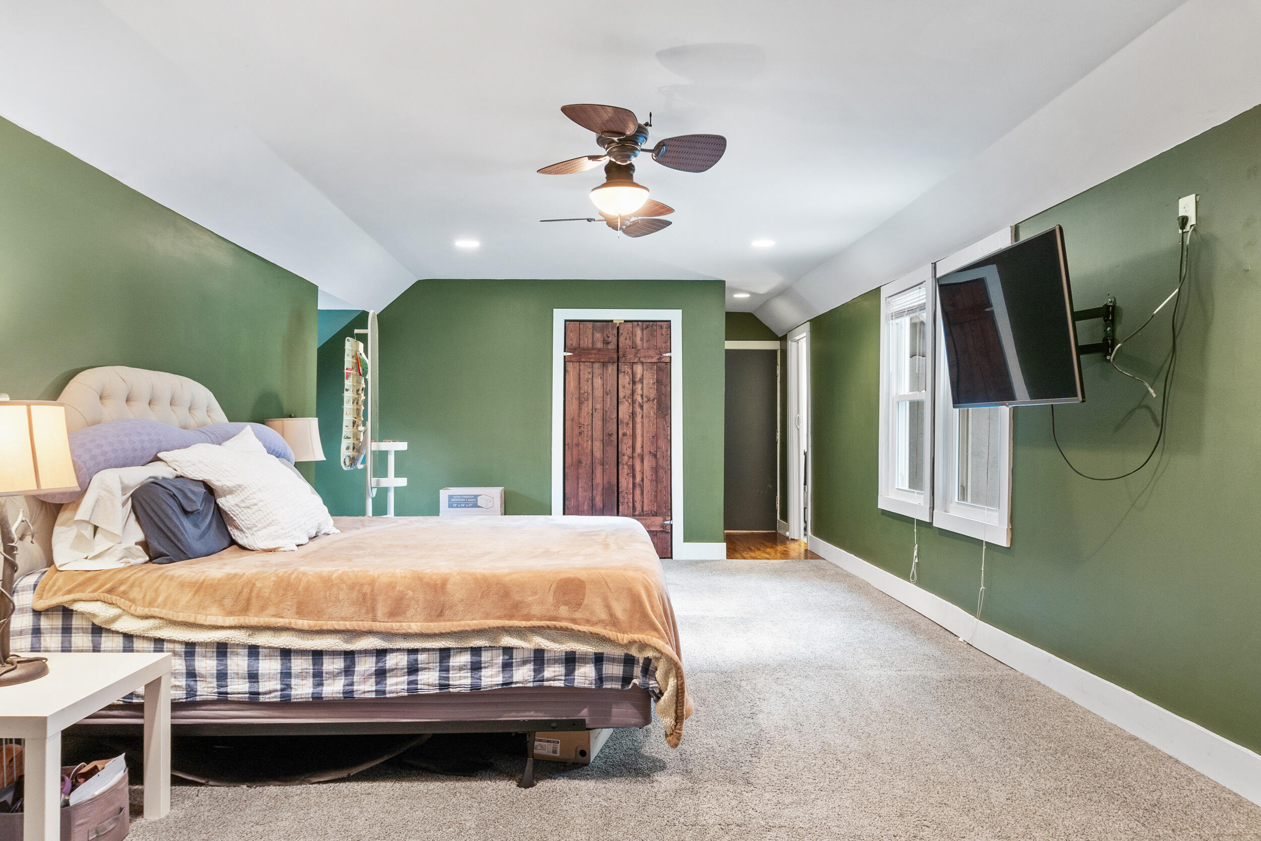 4311 Kellys Ferry Road Chattanooga, TN 37419 - Photo 22 of 33 Master Bedroom 2