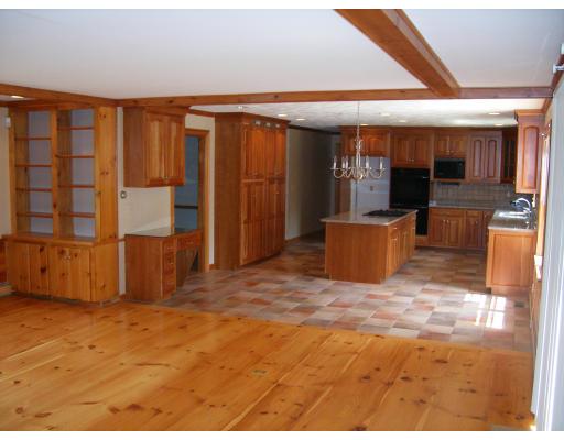 168 Davis Road Carlisle, MA 01741 - Photo 6 of 13 Gallery Image 6