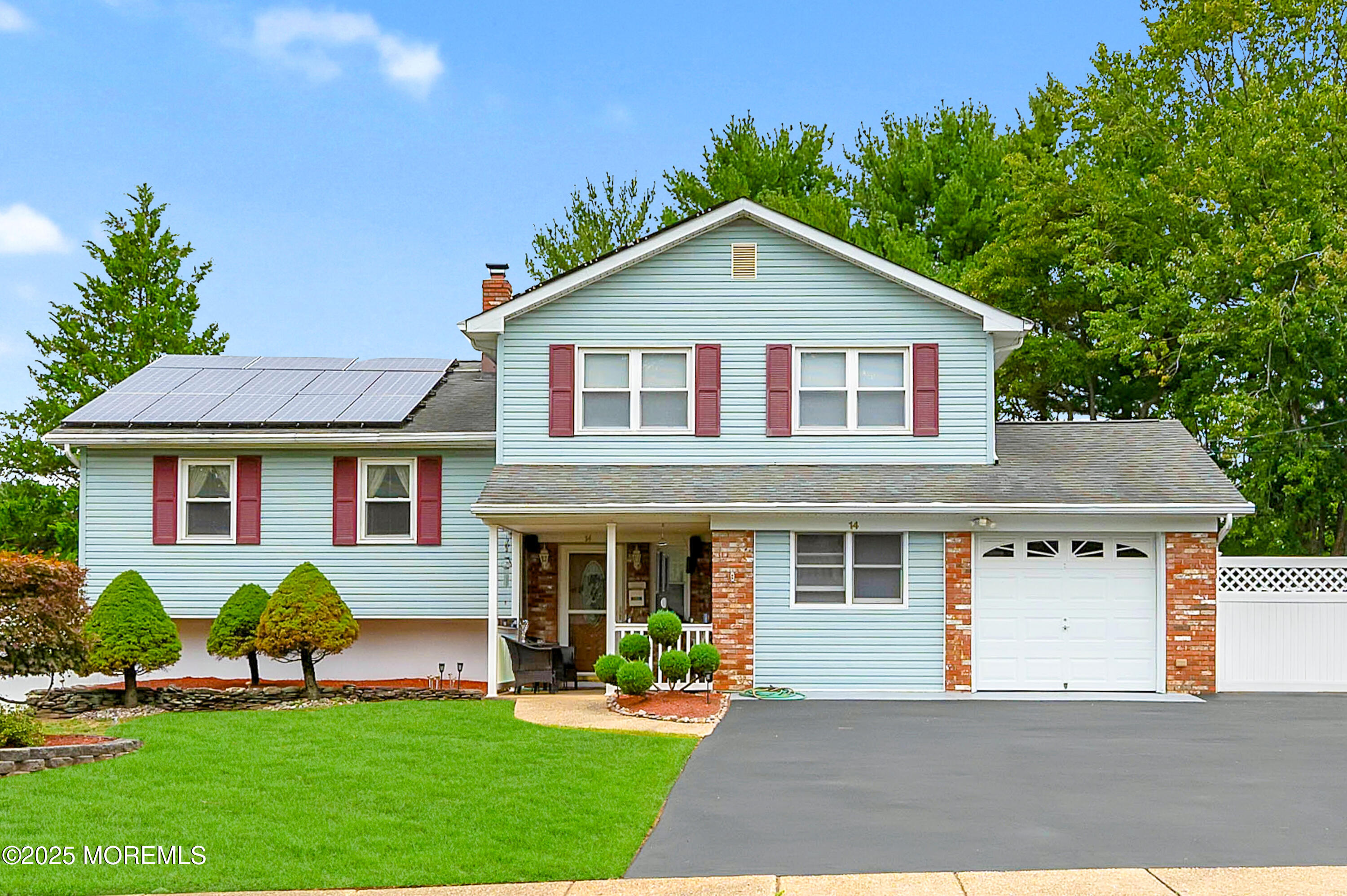 14 North Longview Road Howell, NJ 07731 - Photo 1 of 73 Front 5-2