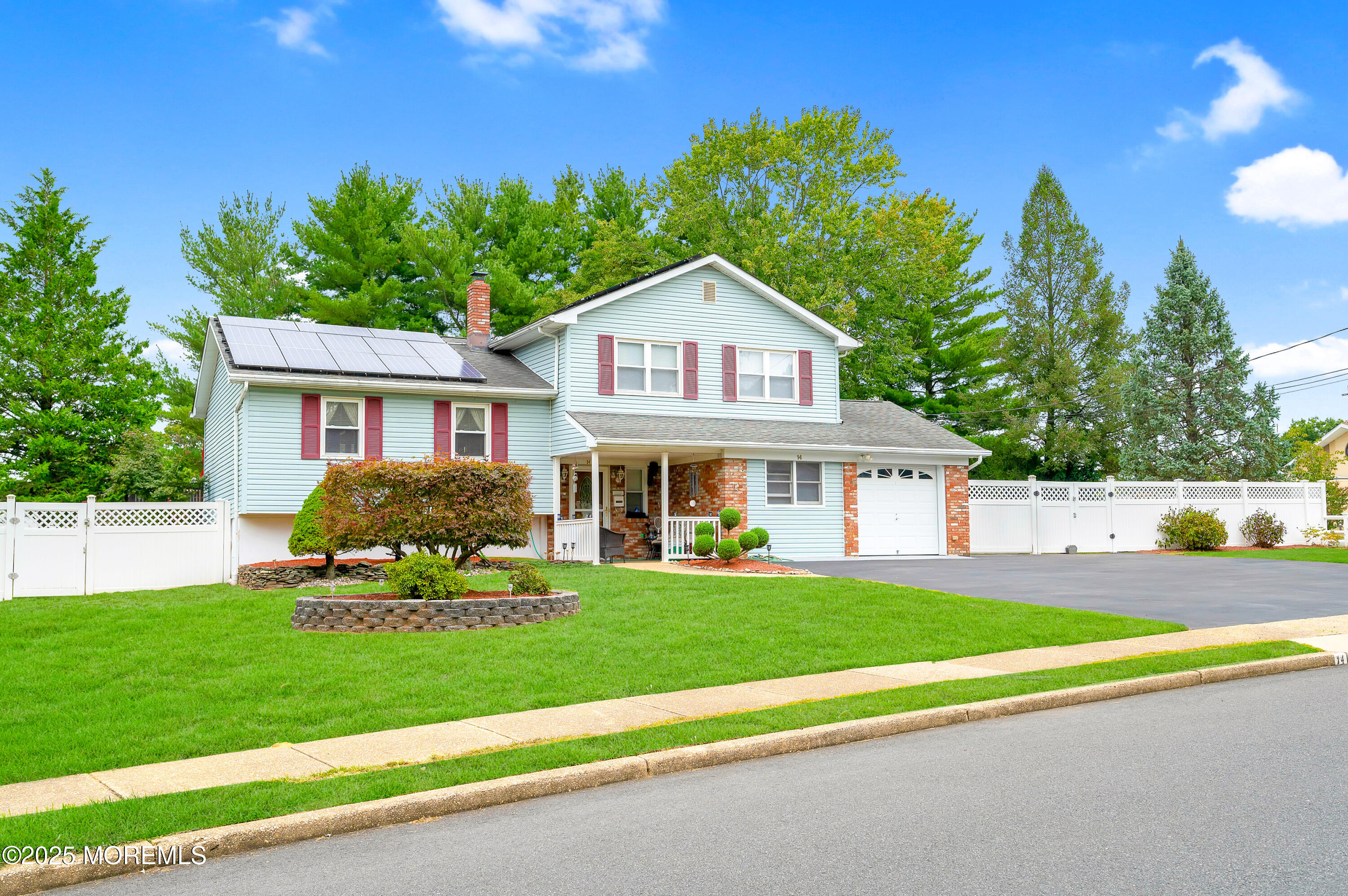 14 North Longview Road Howell, NJ 07731 - Photo 3 of 73 Front 6