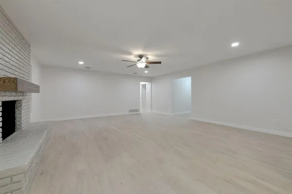 $2,850 | 2717 Meadow Green, Bedford, TX 76021
