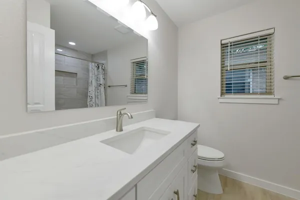$2,850 | 2717 Meadow Green, Bedford, TX 76021