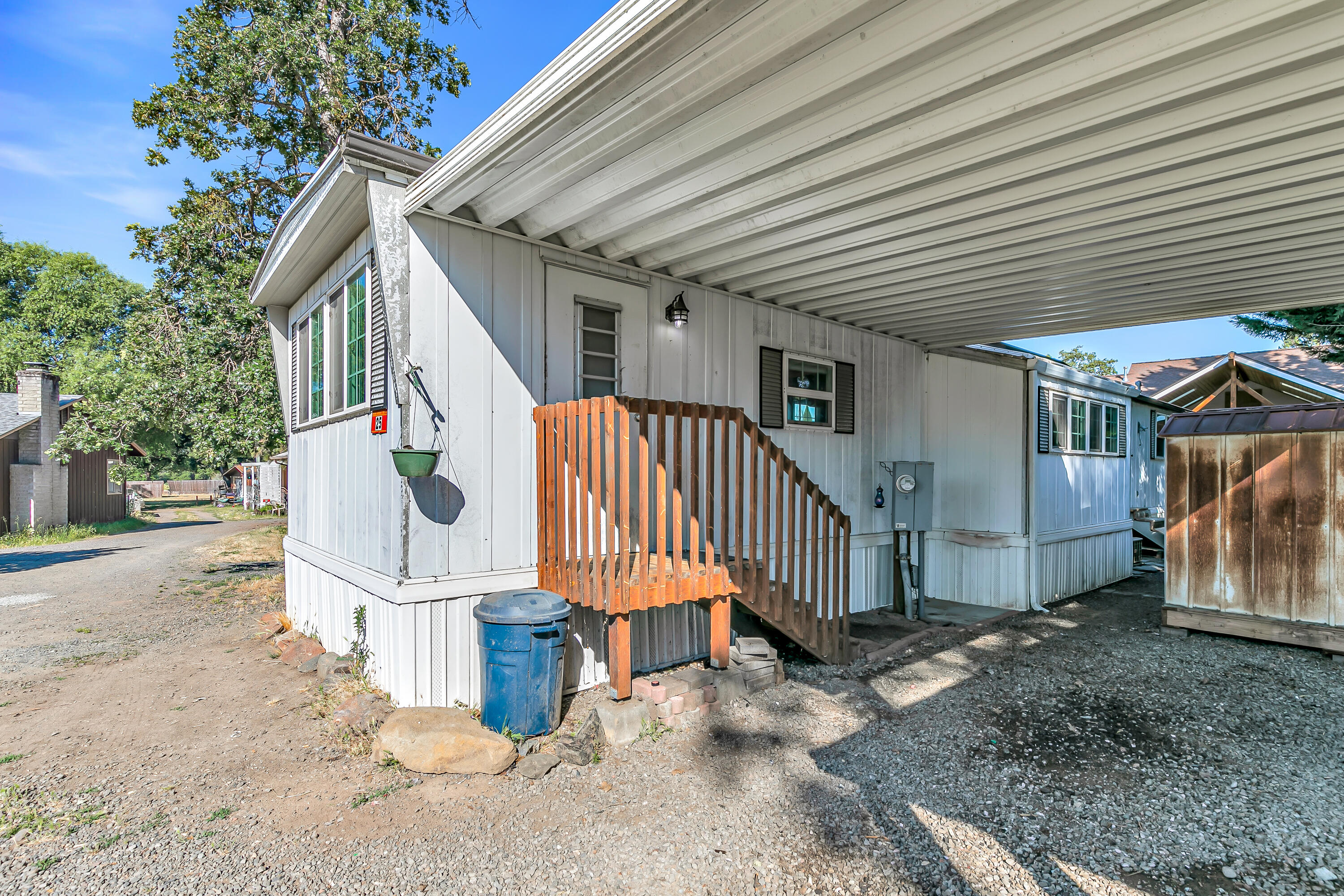 11427 Blackwell Road, Unit 25 Central Point, OR 97502 - Photo 2 of 24 9R9A3313