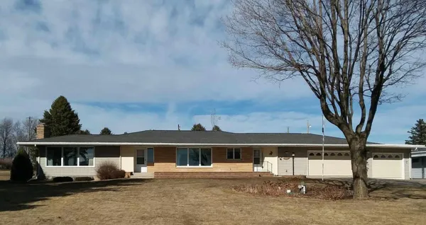$325,000 | 40494 Highway 14, Springfield, MN 56087