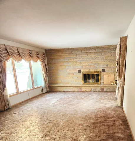 $347,900 | 40494 Highway 14, Springfield, MN 56087